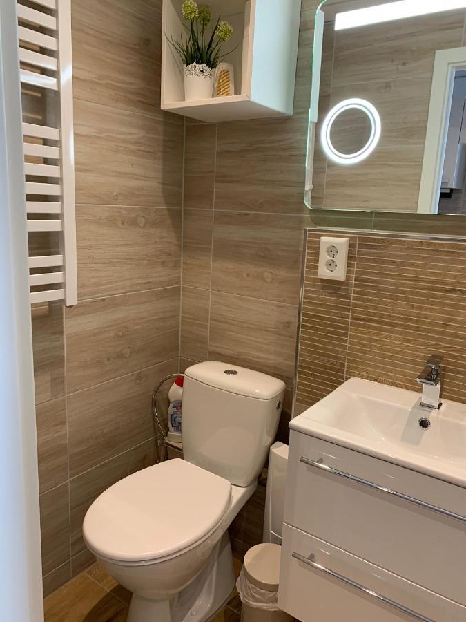 Kleine Moewe, Exklusives Ein Zimmer Apartment Mit Sauna Im Haus Wunstorf Ngoại thất bức ảnh